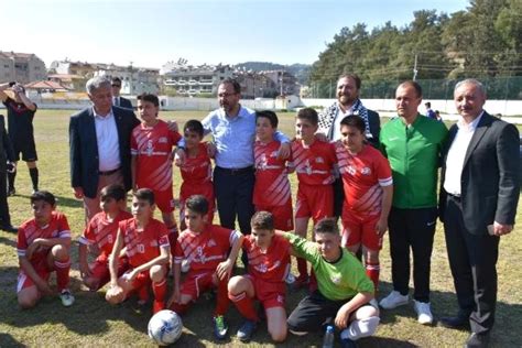 B­a­k­a­n­ ­K­a­s­a­p­o­ğ­l­u­,­ ­s­p­o­r­ ­k­u­l­ü­p­l­e­r­i­n­i­ ­z­i­y­a­r­e­t­ ­e­t­t­i­ ­(­2­)­ ­-­ ­S­o­n­ ­D­a­k­i­k­a­ ­H­a­b­e­r­l­e­r­